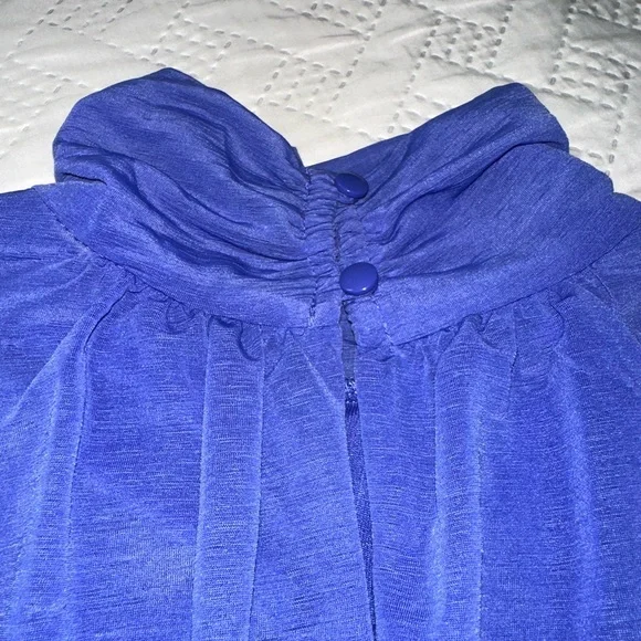 Elegant Blue Sleeveless Top Size L - Picture 5 of 6